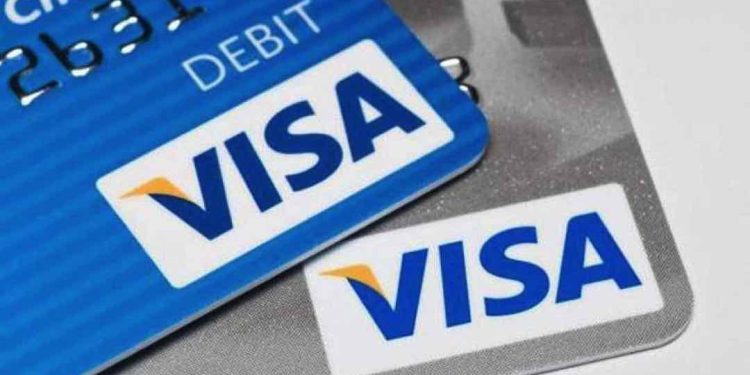 Nên làm thẻ ngân hàng nào để có nhiều lợi ích nhất?