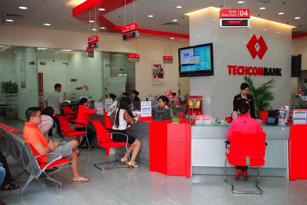 Tra cứu chi nhánh ngân hàng Techcombank qua tổng đài hỗ trợ