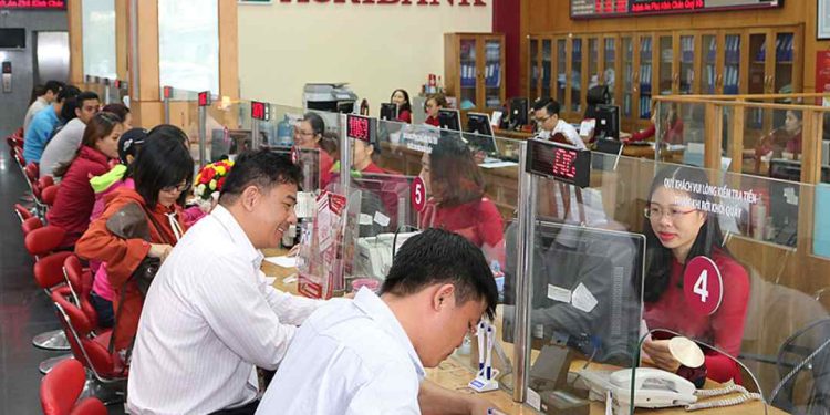 Đến cơ sở gần nhất để vay vốn ngân hàng Agribank không thế chấp 