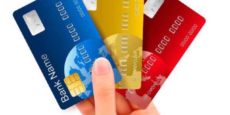 Nên làm thẻ ATM ngân hàng nào tốt nhất?