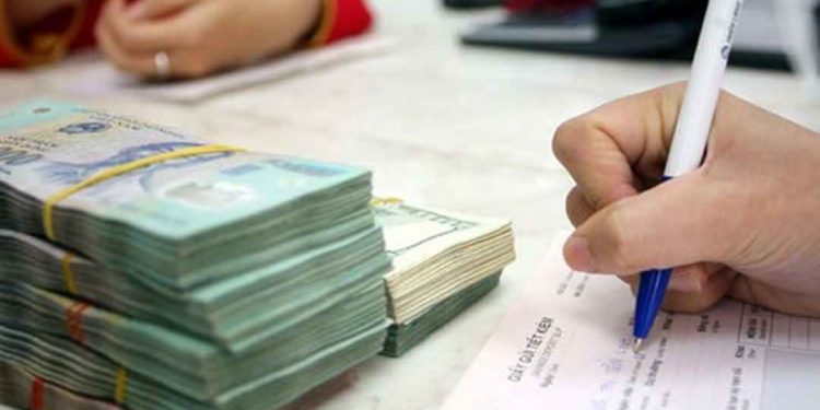 Chọn kỳ hạn gửi tiền tiết kiệm từ 6 - 9 tháng