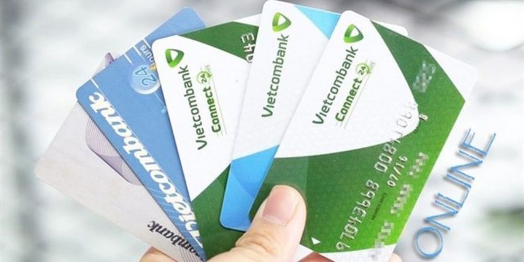 Cách phân loại thẻ ngân hàng online